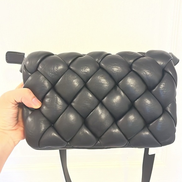 JW PEI Handbags - JW PI shoulder bag